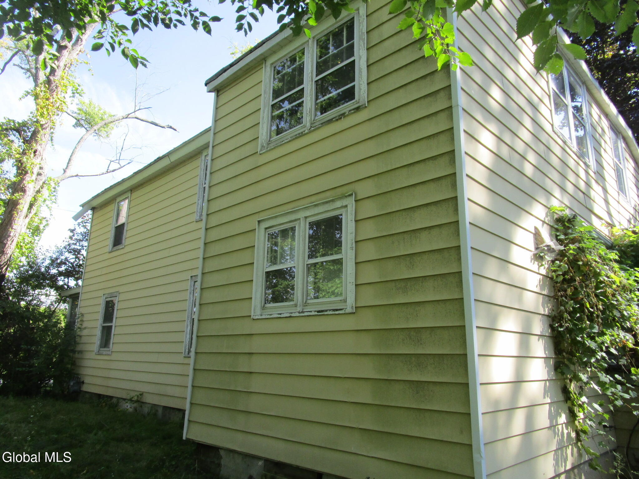322 Vliet Boulevard Cohoes NY 12047