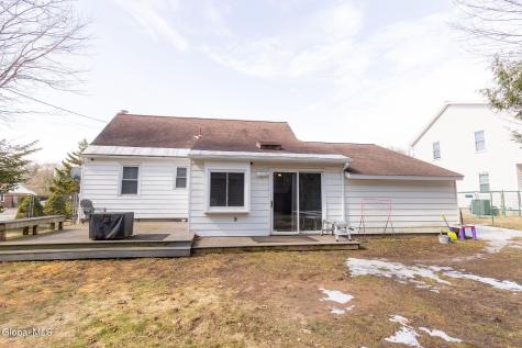 19 Willow Lane Glenville NY 12302