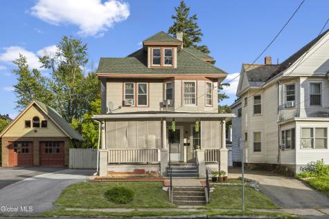 942 Central Parkway Schenectady NY 12309