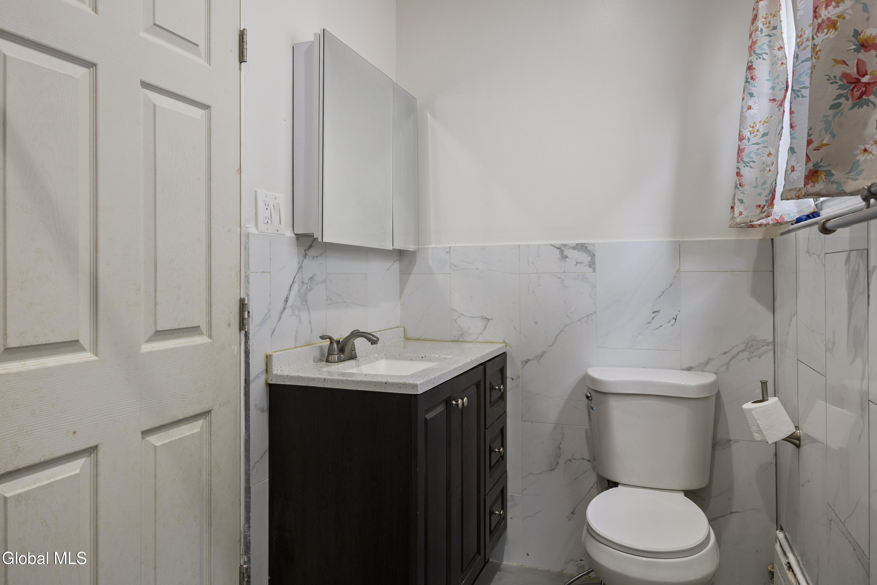 942 Central Parkway Schenectady NY 12309