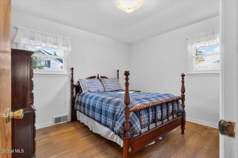 215 Van Buren Avenue Schenectady NY 12304