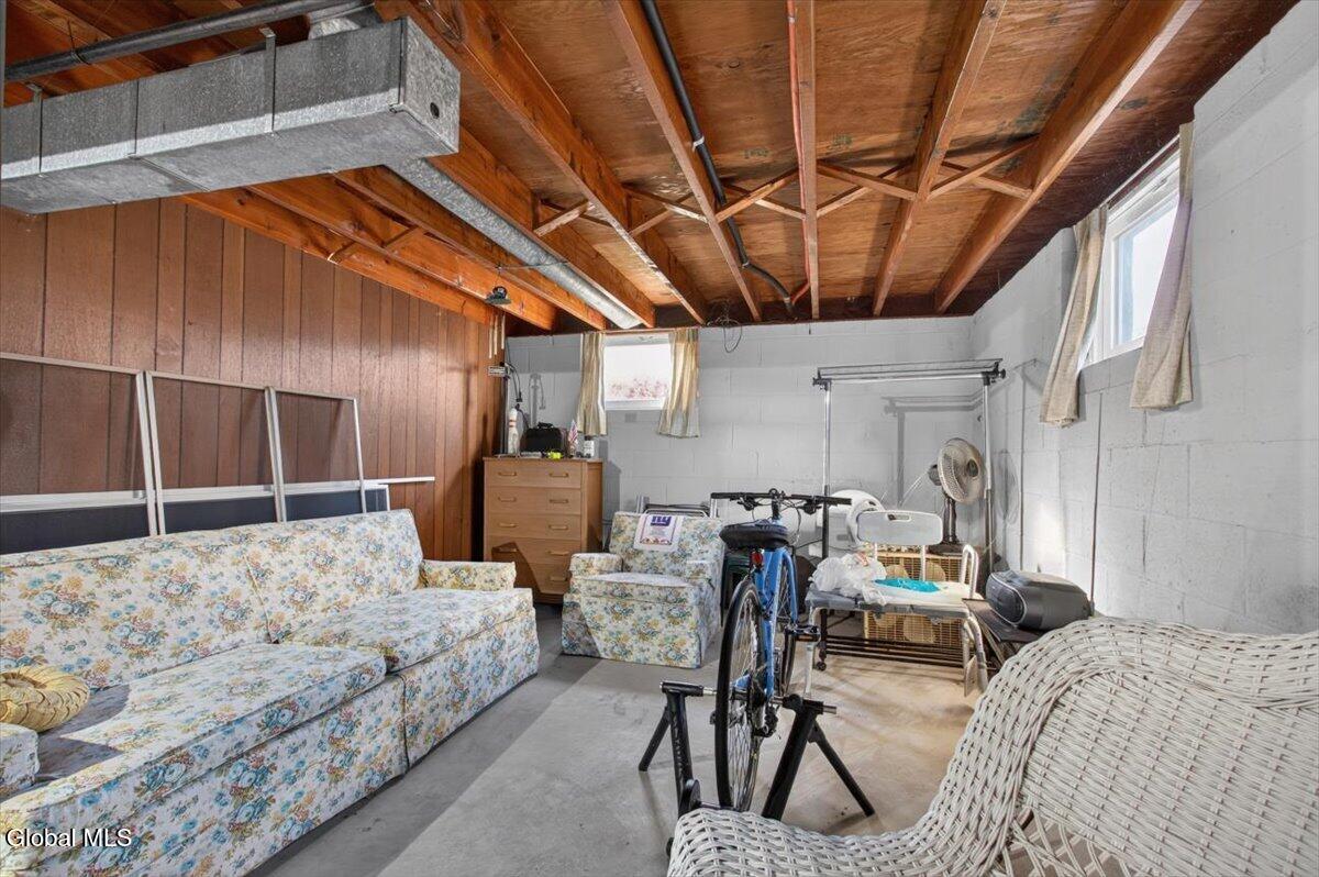 215 Van Buren Avenue Schenectady NY 12304