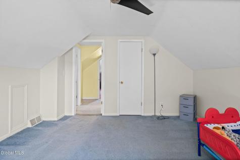 61 Jefferson Road Glenmont NY 12077