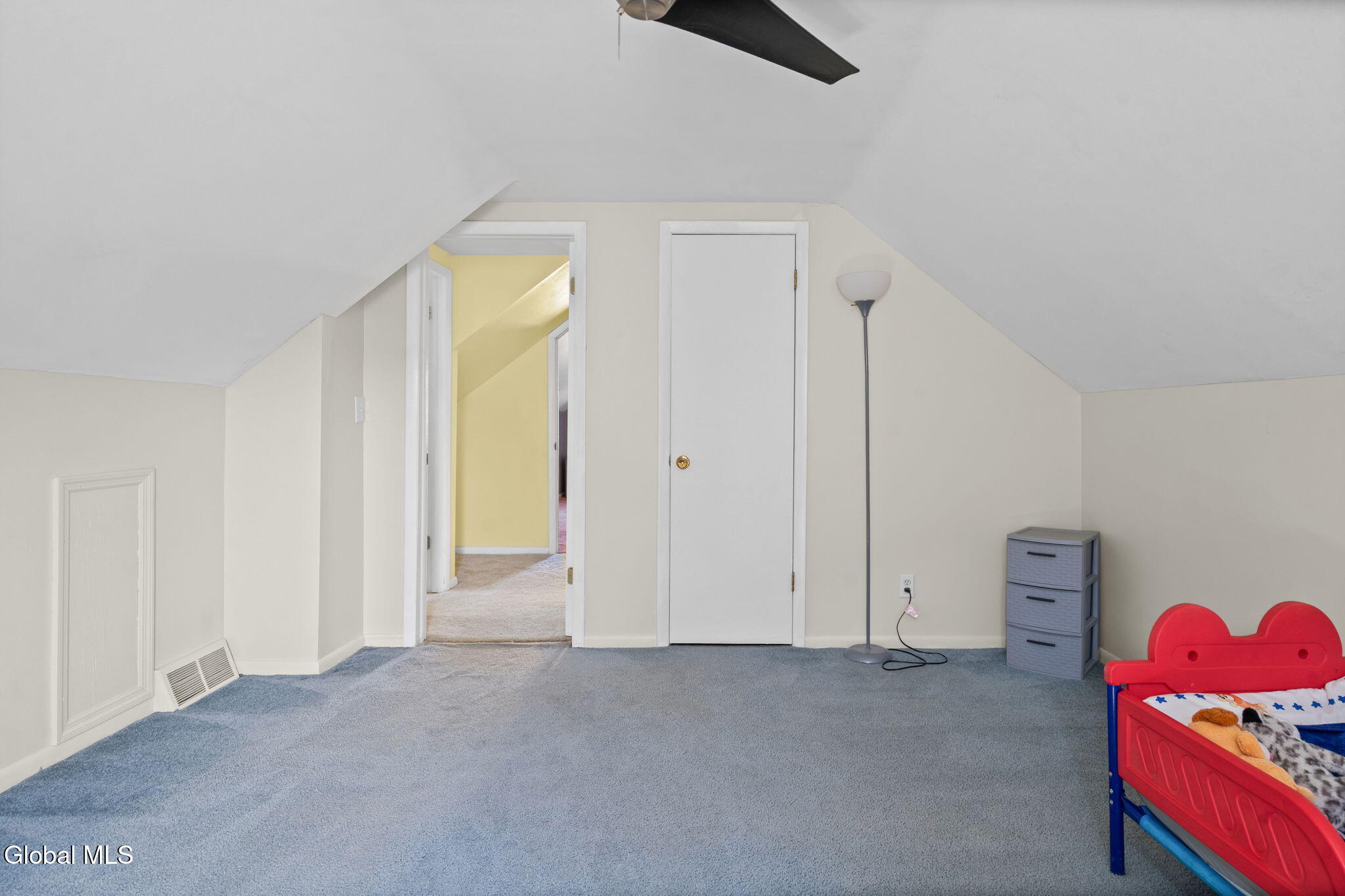 61 Jefferson Road Glenmont NY 12077