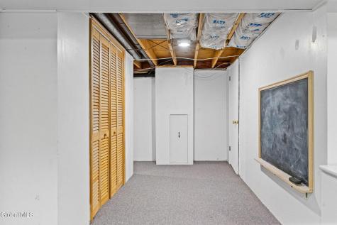 61 Jefferson Road Glenmont NY 12077