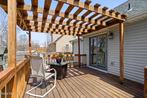 61 Jefferson Road Glenmont NY 12077