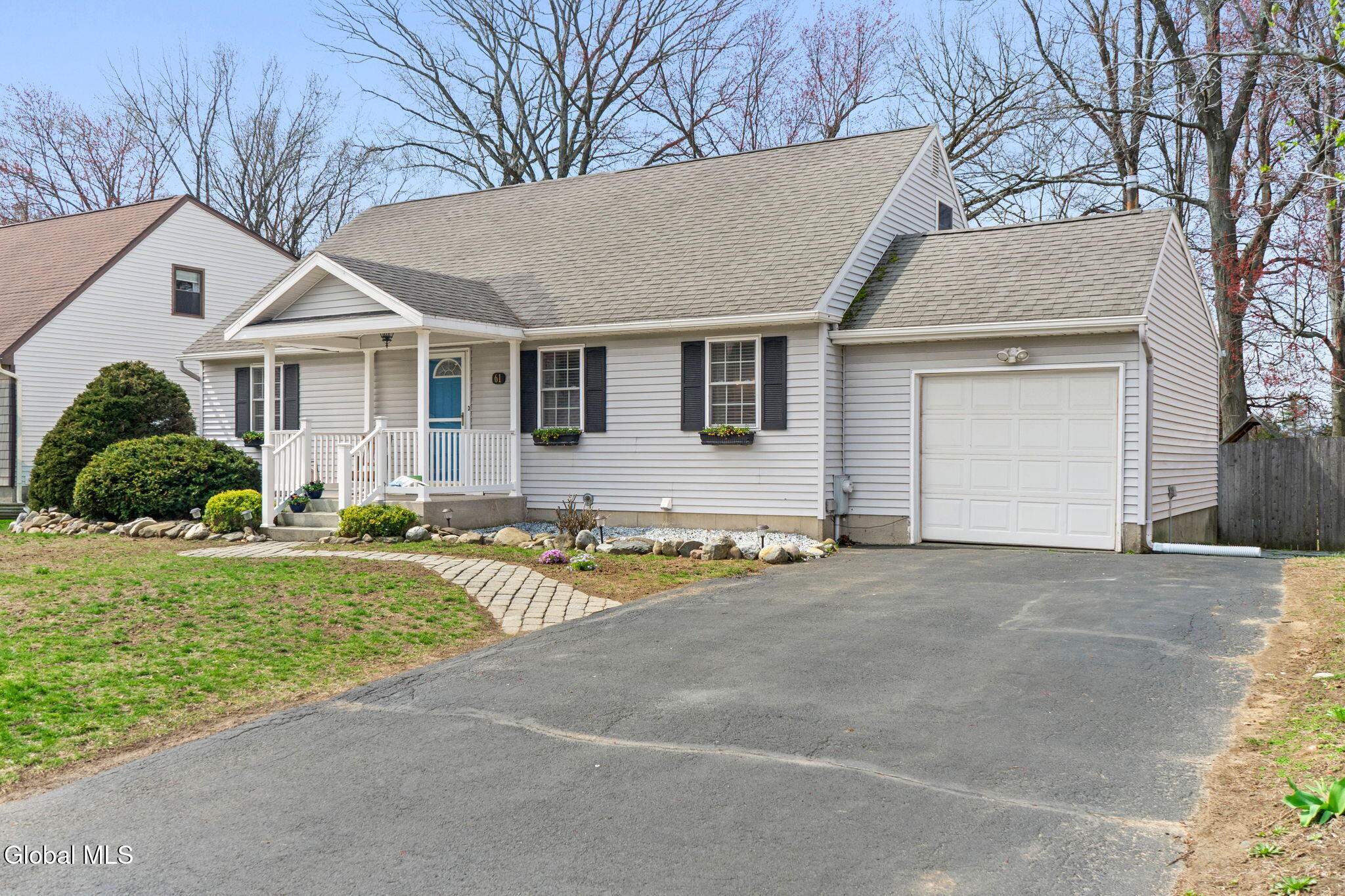 61 Jefferson Road Glenmont NY 12077