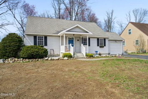 61 Jefferson Road Glenmont NY 12077