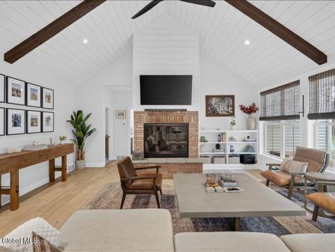 9 Easton Court Wilton NY 12831