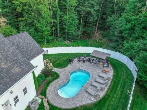9 Easton Court Wilton NY 12831