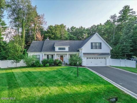 9 Easton Court Wilton NY 12831