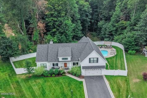 9 Easton Court Wilton NY 12831