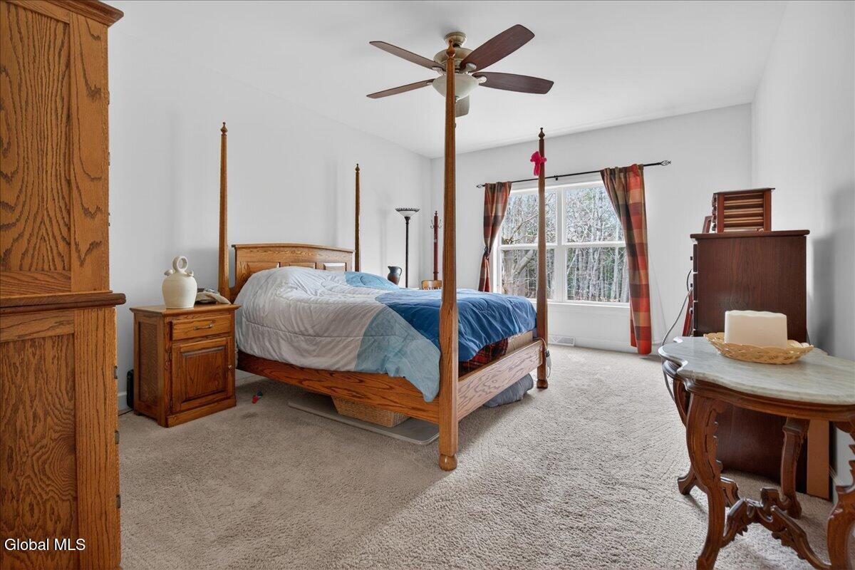 1019 Gideon Trace Schenectady NY 12302