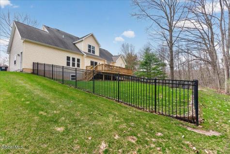 1019 Gideon Trace Schenectady NY 12302