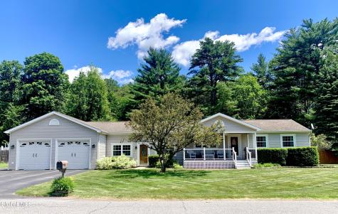 15 Algonquin Drive Queensbury NY 12804