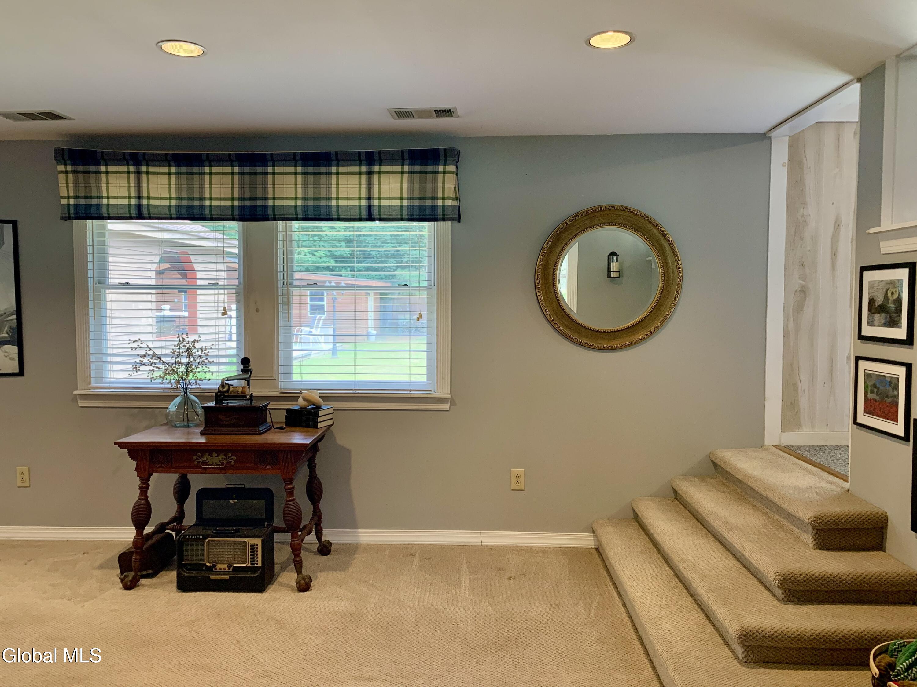 15 Algonquin Drive Queensbury NY 12804