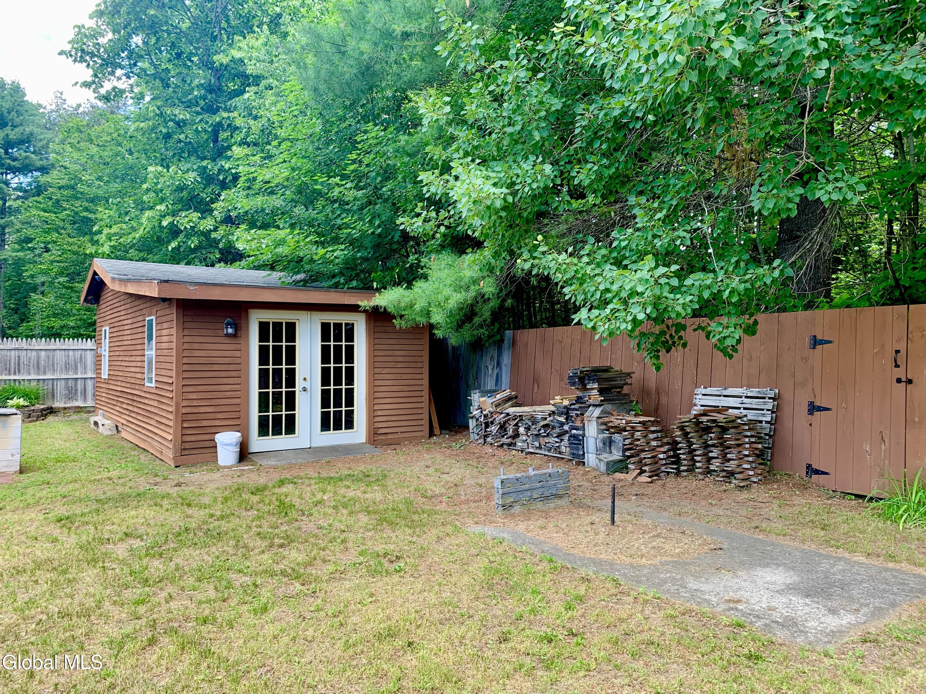15 Algonquin Drive Queensbury NY 12804
