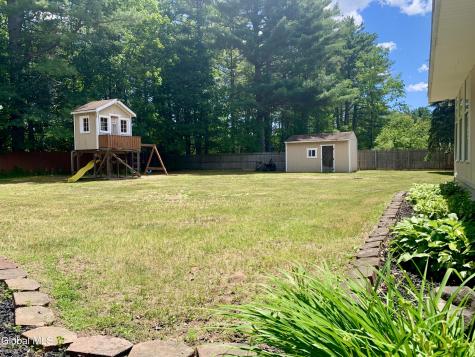 15 Algonquin Drive Queensbury NY 12804