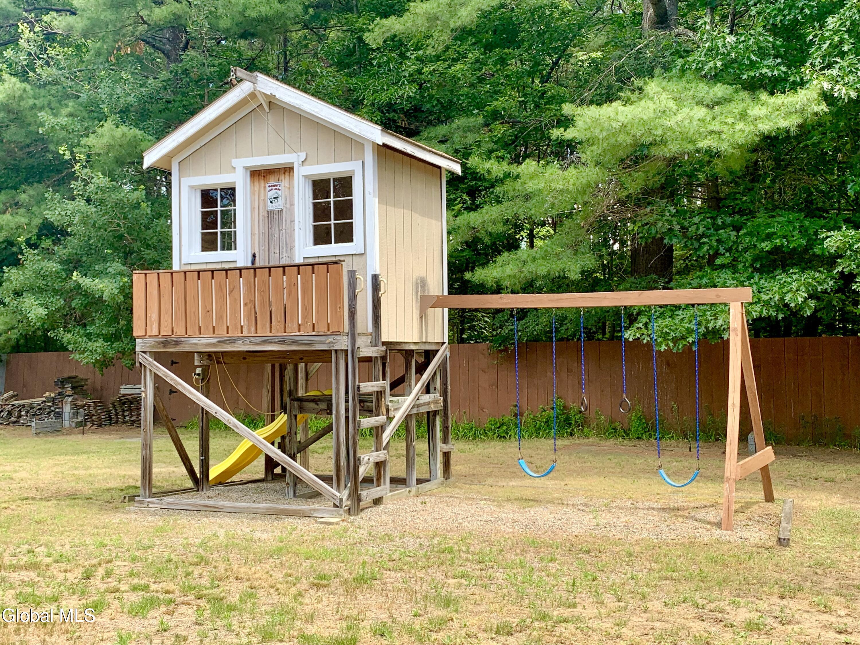 15 Algonquin Drive Queensbury NY 12804