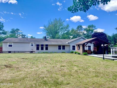 15 Algonquin Drive Queensbury NY 12804