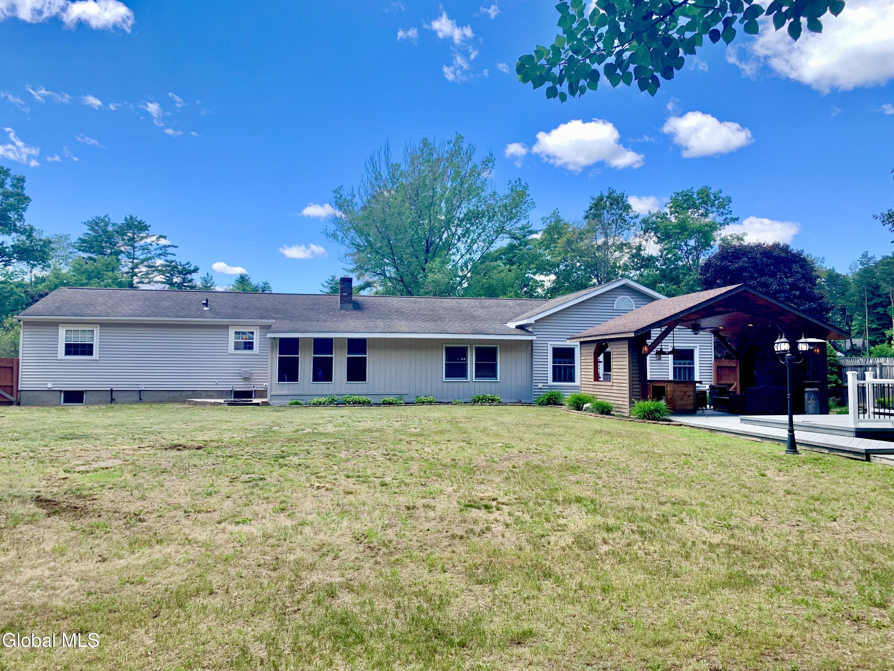 15 Algonquin Drive Queensbury NY 12804
