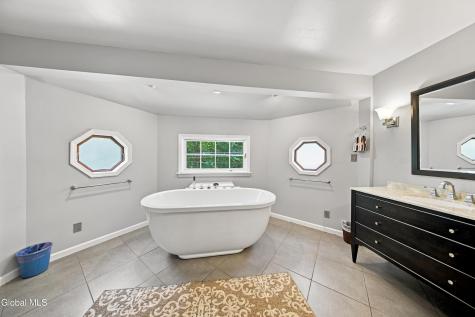 40 Brookwood Drive Latham NY 12110