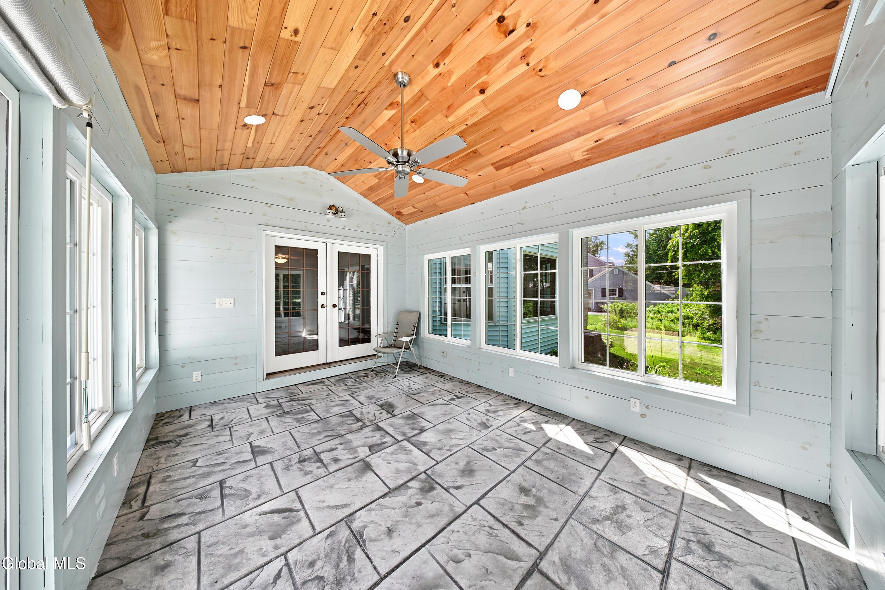 40 Brookwood Drive Latham NY 12110
