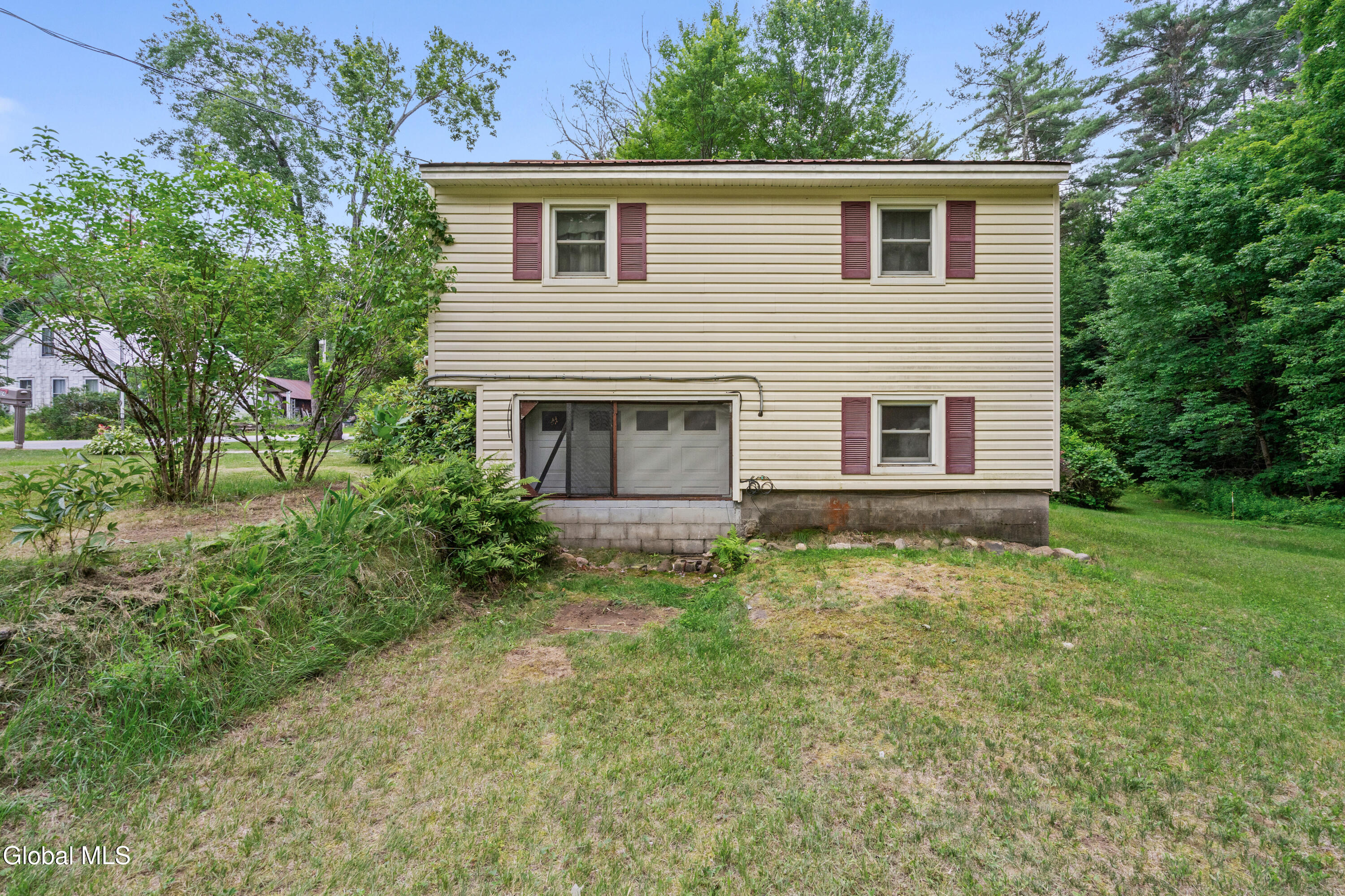 24 Hack Road Corinth NY 12822