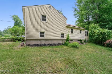 24 Hack Road Corinth NY 12822