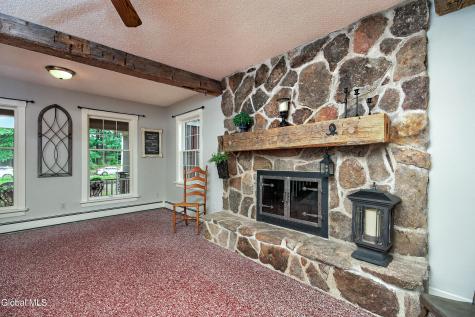 7 Jerome Lane Moreau NY 12803