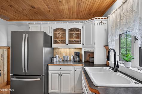 7 Jerome Lane Moreau NY 12803