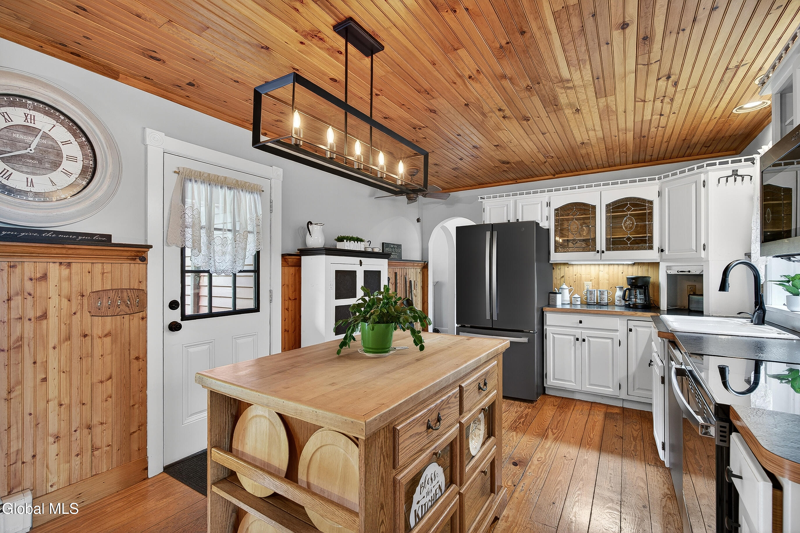 7 Jerome Lane Moreau NY 12803
