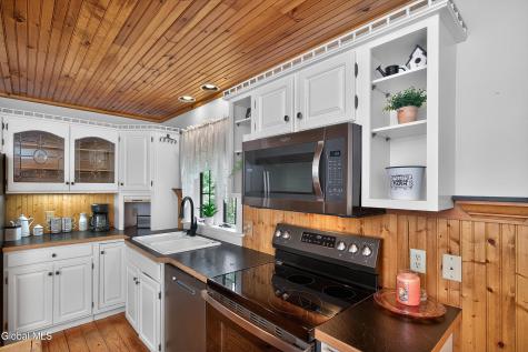 7 Jerome Lane Moreau NY 12803