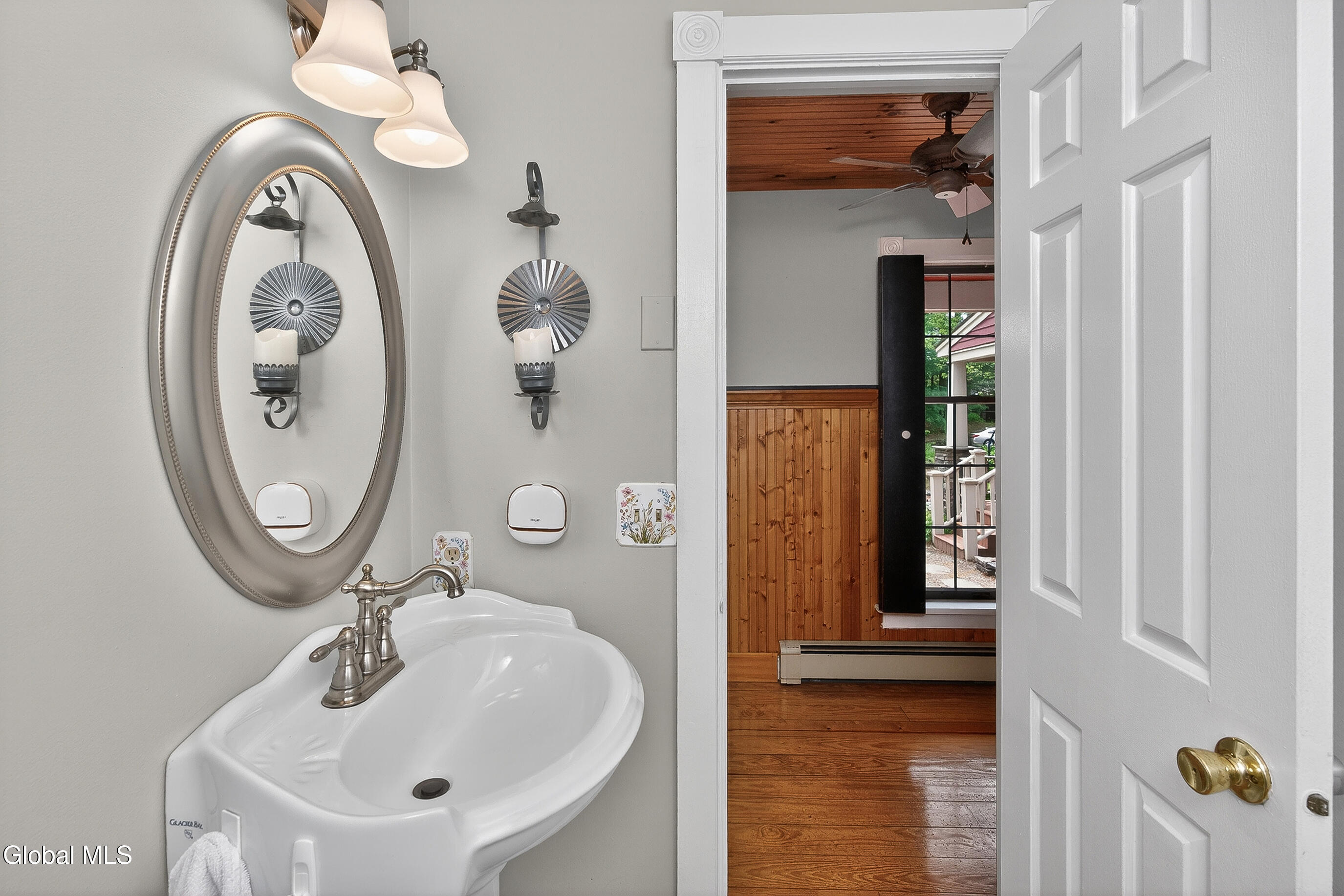 7 Jerome Lane Moreau NY 12803