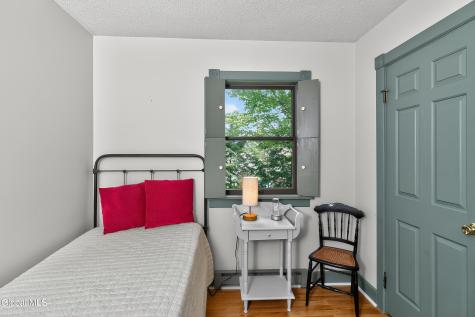 7 Jerome Lane Moreau NY 12803