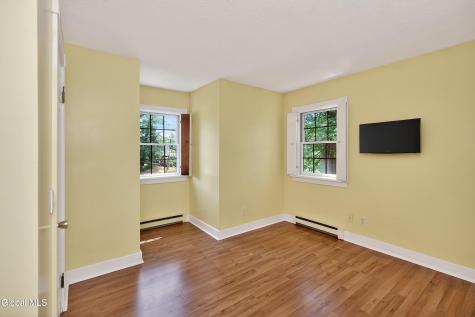 7 Jerome Lane Moreau NY 12803