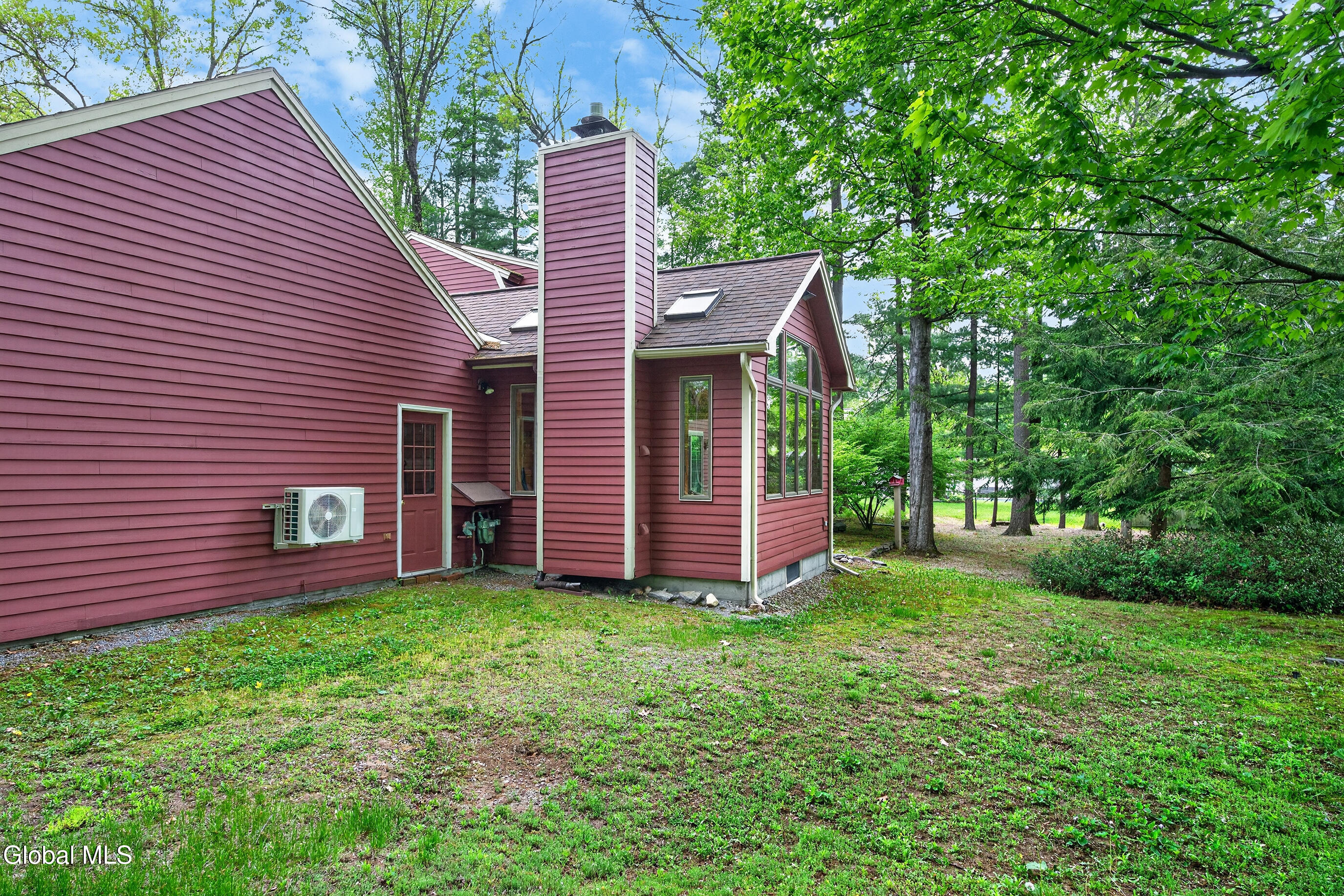 7 Jerome Lane Moreau NY 12803