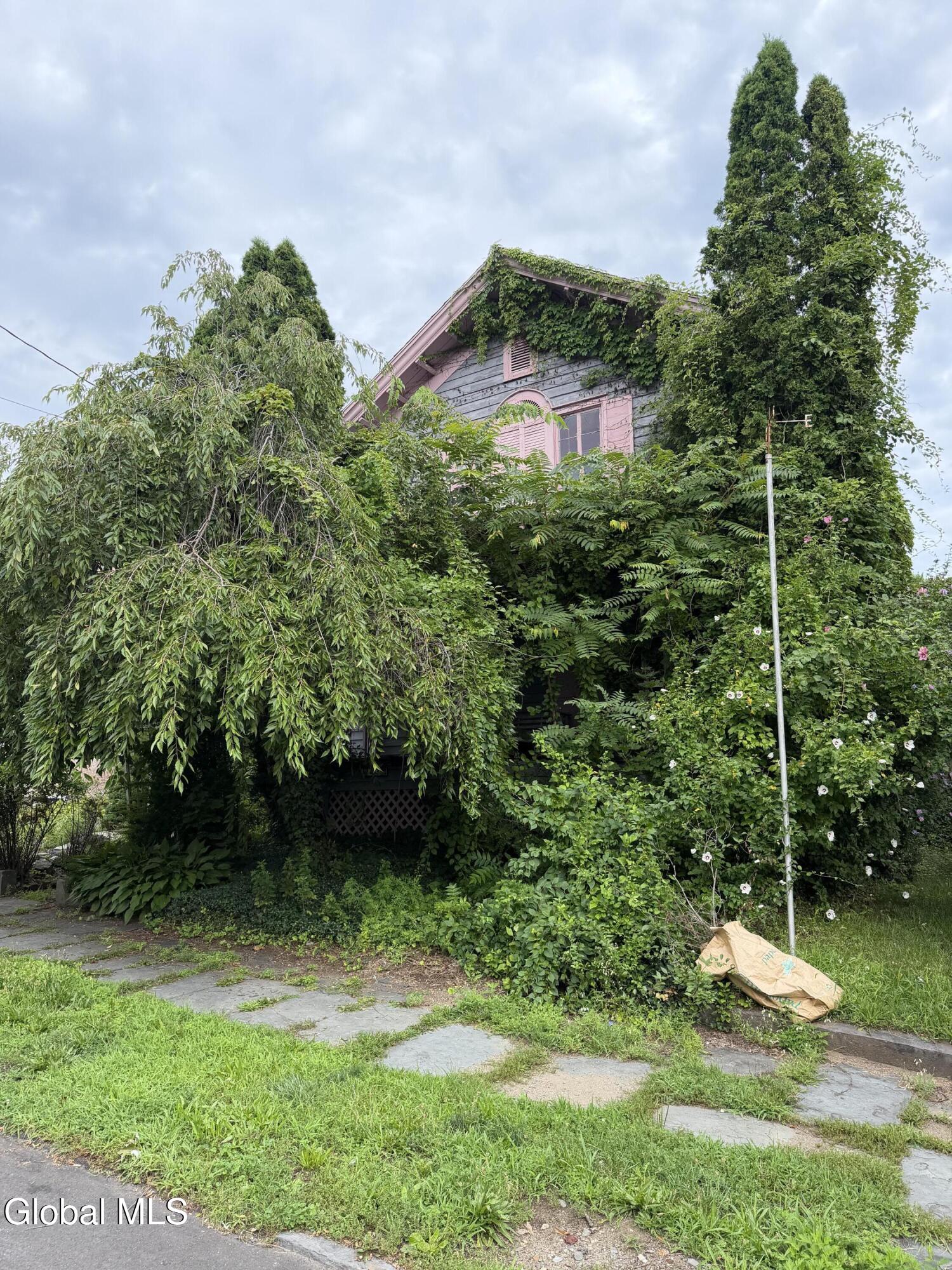43 Spring Street Kingston NY 12401