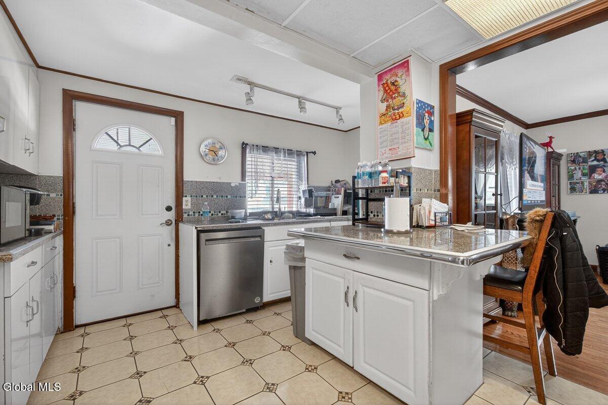 15 Manchester Road Schenectady NY 12304