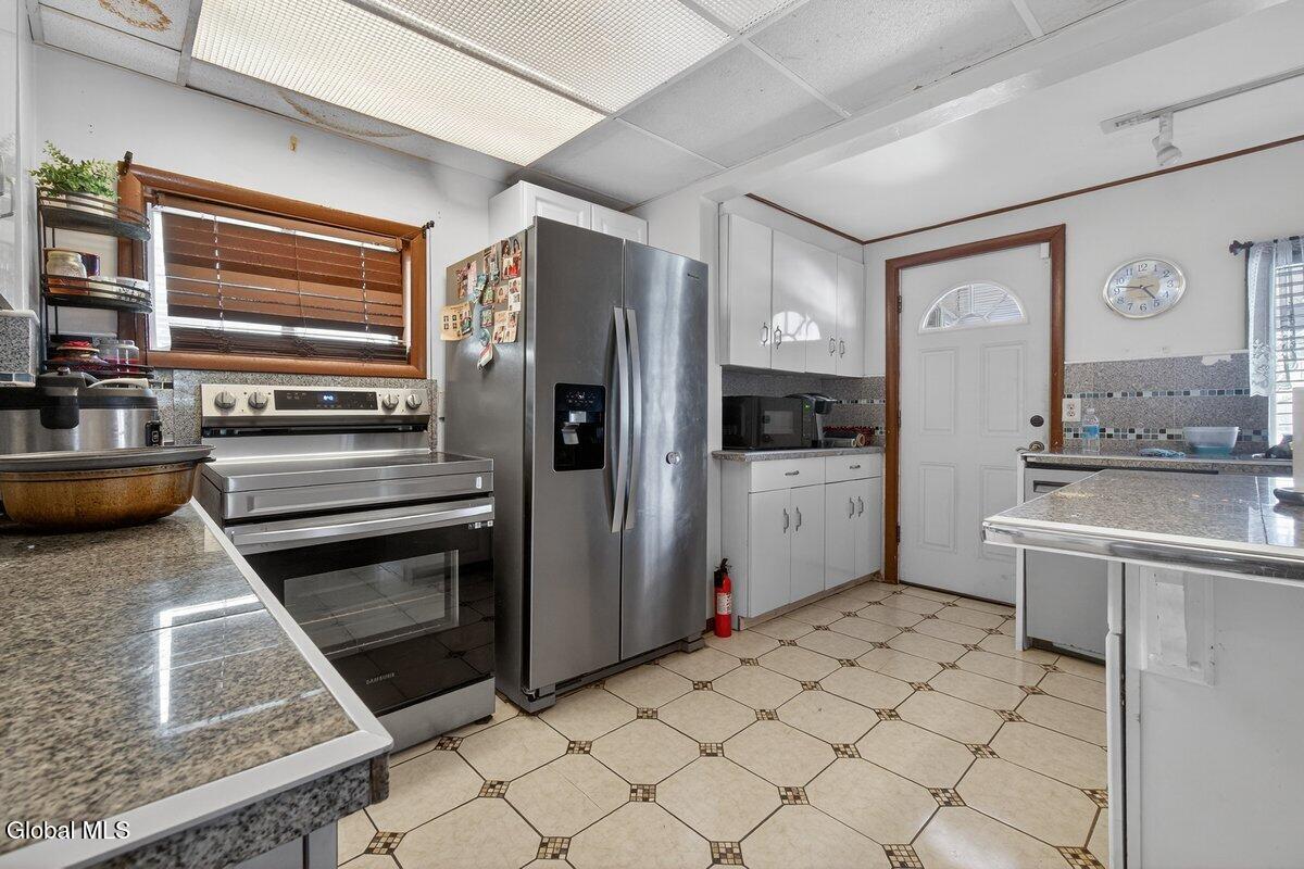 15 Manchester Road Schenectady NY 12304