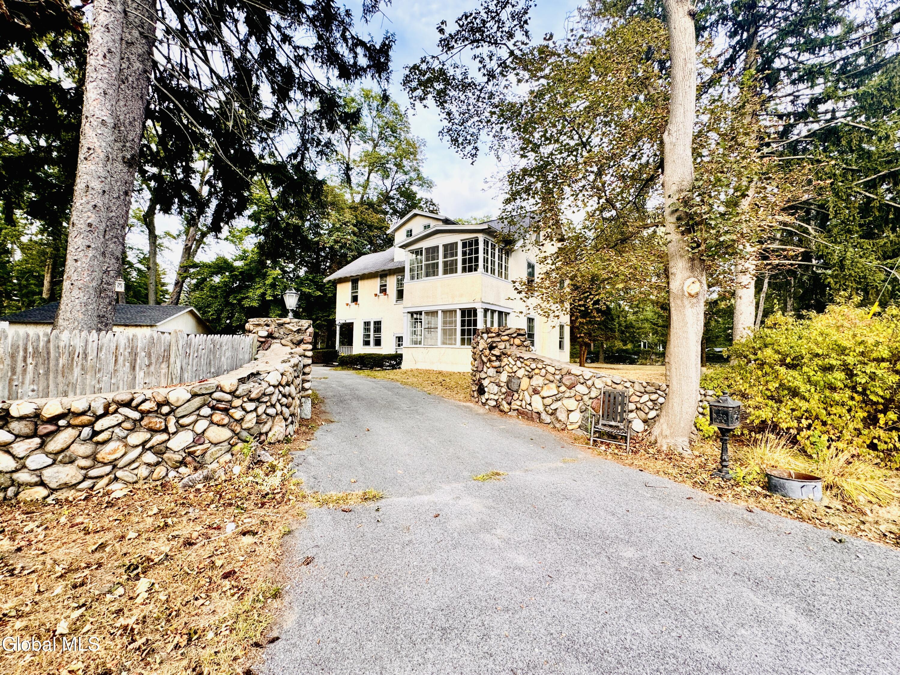 989 Balltown Road Niskayuna NY 12309