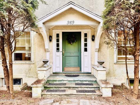 989 Balltown Road Niskayuna NY 12309