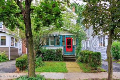 121 Grove Avenue Albany NY 12208