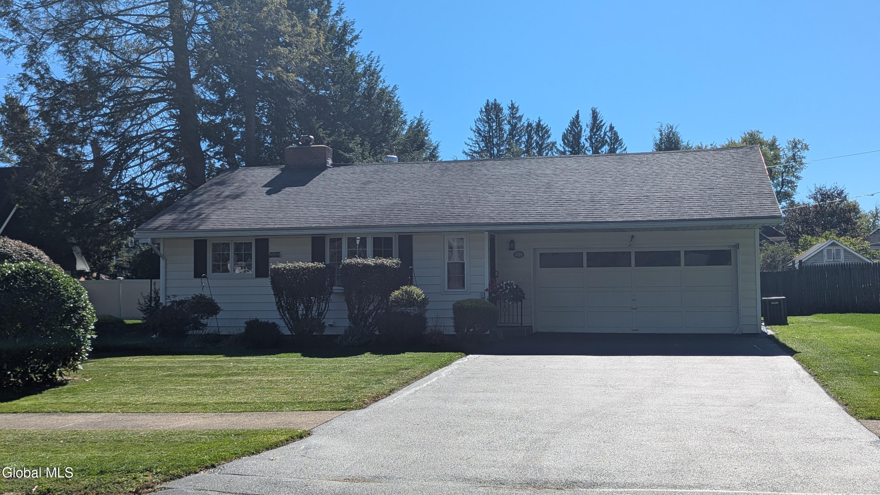 18 1/2 S Park Drive Gloversville NY 12078