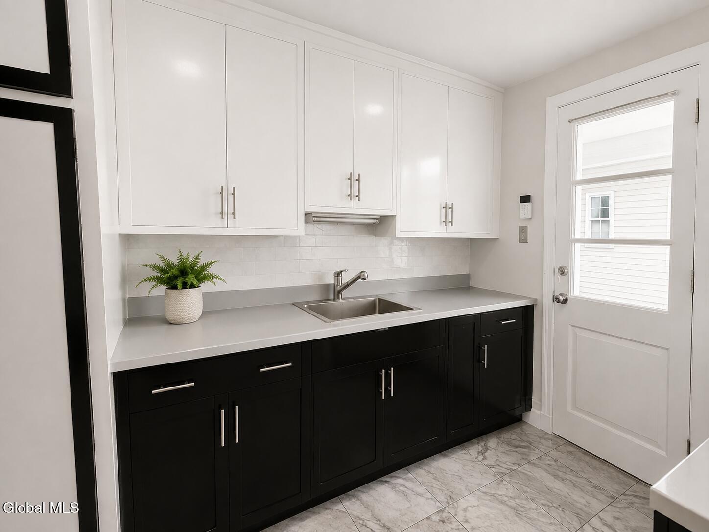 83 Oakland Avenue Gloversville NY 12078