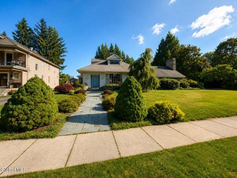 83 Oakland Avenue Gloversville NY 12078