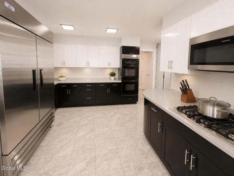 83 Oakland Avenue Gloversville NY 12078