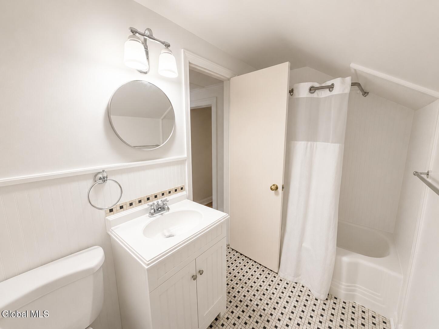 83 Oakland Avenue Gloversville NY 12078