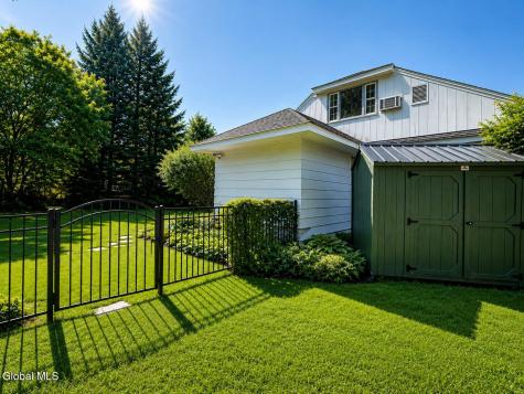 83 Oakland Avenue Gloversville NY 12078