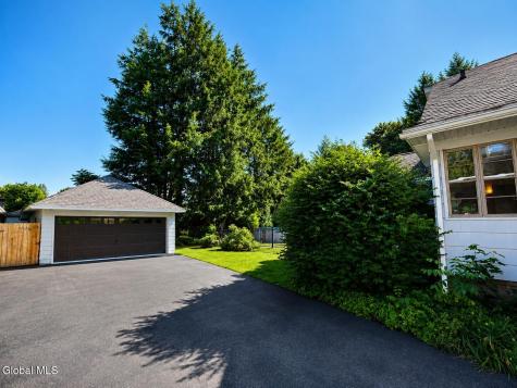83 Oakland Avenue Gloversville NY 12078